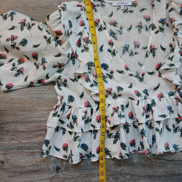 Olivaceous Blouse - Picture 14 of 16